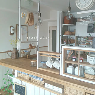 DIY/DIYでお部屋作り/ナチュラルインテリア/板壁DIY/カゴが好き♡...などのインテリア実例 - 2018-09-22 18:42:00