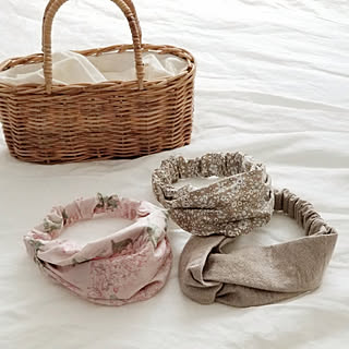 カゴバッグ/リバティ生地/ヘアバンド作り/ハンドメイド/インテリアじゃなくてごめんなさい。。...などのインテリア実例 - 2019-07-08 15:03:59
