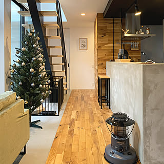無垢の床/暮らしを楽しむ/モルタルキッチン/無垢の壁/IKEAクリスマスツリー...などのインテリア実例 - 2019-11-30 19:22:38