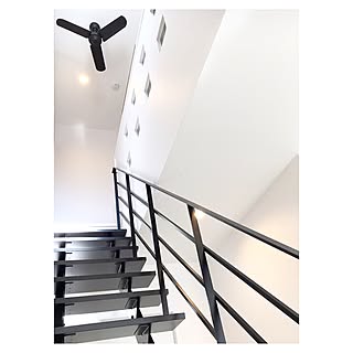 壁 天井 ストリップ階段のインテリア実例 Roomclip ルームクリップ 壁 天井 ストリップ階段のインテリア実例 Roomclip ルームクリップ