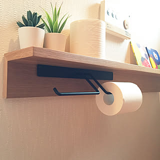 トイレットペーパーホルダー 中古住宅のおしゃれなアレンジ 飾り方のインテリア実例 Roomclip ルームクリップ