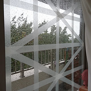 部屋全体/台風/まど/養生テープ/窓に養生テープ...などのインテリア実例 - 2019-10-12 22:58:15