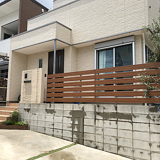 駐車場 目隠しフェンスのインテリア実例 Roomclip ルームクリップ