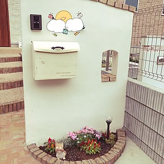 レンガ 門柱前の花壇のインテリア実例 Roomclip ルームクリップ レンガ 門柱前の花壇のインテリア実例 Roomclip ルームクリップ