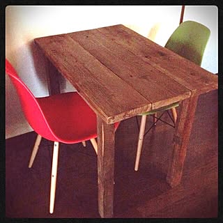 女性の、3DK、の「机」についてのインテリア実例