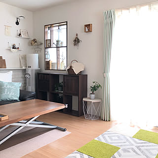 カインズホーム 東リ タイルカーペットの商品を使ったおしゃれなインテリア実例 Roomclip ルームクリップ