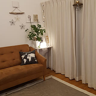壁/天井/照明/物は少なく/ソファーまわり/無印アロマディフューザー...などのインテリア実例 - 2018-10-21 09:33:35