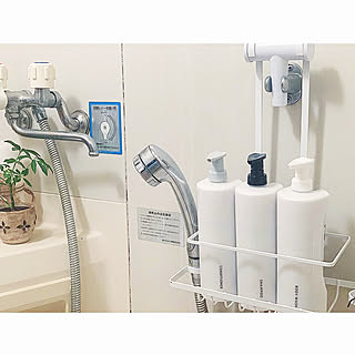 女性の、1DK、一人暮らしの「バス/トイレ」についてのインテリア実例