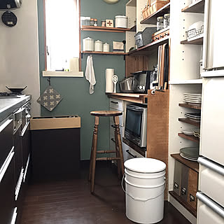 山善/ペール缶スツール/食器棚リメイク/食器棚の扉は外しました/ターナミルクペイント/ペイント...などのインテリア実例 - 2018-02-02 10:40:10