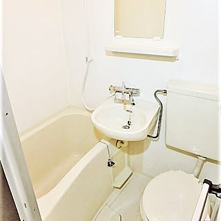 一人暮らし 狭いお風呂のインテリア レイアウト実例 Roomclip ルームクリップ