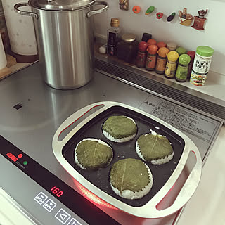 キッチン/エゴマの葉/焼きおにぎり♡/家庭菜園の収穫/残り物ご飯で...などのインテリア実例 - 2017-08-12 08:45:22