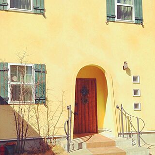 玄関/入り口/外壁/黄色/モザイクランプ/ドア...などのインテリア実例 - 2015-02-13 12:18:17