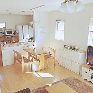 狭いリビング フレンチカントリーのテレビボードのインテリア レイアウト実例 Roomclip ルームクリップ 狭いリビング フレンチカントリーのテレビボードのインテリア レイアウト実例 Roomclip ルームクリップ