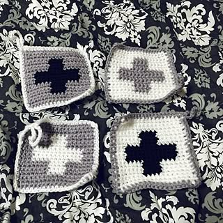 ベッド周り/モノトーン/クロスモチーフ/アクリルたわし/白黒...などのインテリア実例 - 2015-09-13 05:38:28