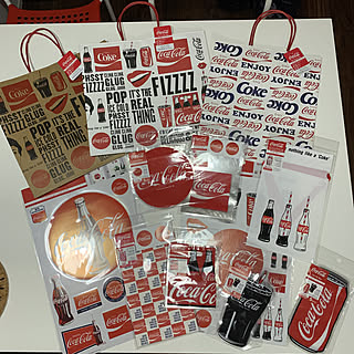 ダイソー コカコーラグッズの商品を使ったおしゃれなインテリア実例 Roomclip ルームクリップ