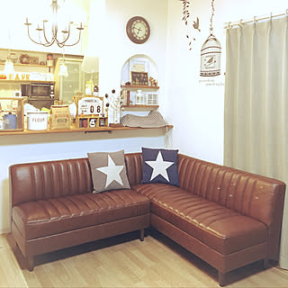 女性の、4LDK、家族住まいの「部屋全体」についてのインテリア実例