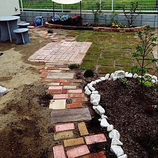 芝生 レンガの小道のインテリア実例 Roomclip ルームクリップ