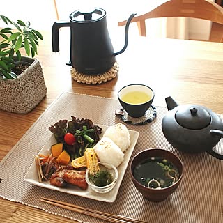 机/シンプルナチュラル/すっきり暮らしたい/ランチタイム/バルミューダ...などのインテリア実例 - 2017-05-25 12:29:35