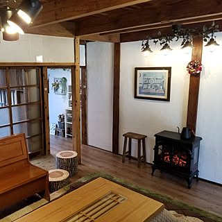 リビング/古民家風/古民家/くらしをたのしく!◡̈⃝⋆*/暖炉がたファンヒーター...などのインテリア実例 - 2020-02-25 10:51:56