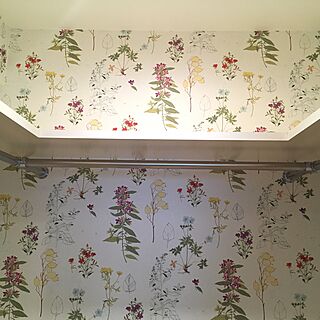 北欧 花柄の壁紙のおしゃれなインテリア 部屋 家具の実例 Roomclip ルームクリップ