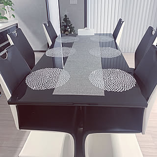 机 チルウィッチ テーブルランナーのインテリア実例 Roomclip ルームクリップ