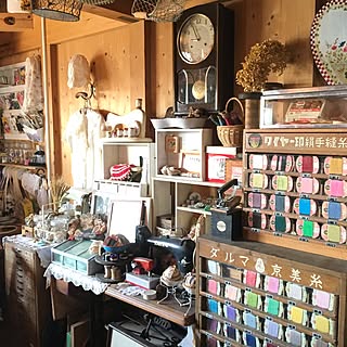 部屋全体/書類ケース/コレクション部屋/アトリエ部屋/ノベルティ(ディズニー)のまち針...などのインテリア実例 - 2017-02-27 16:47:08