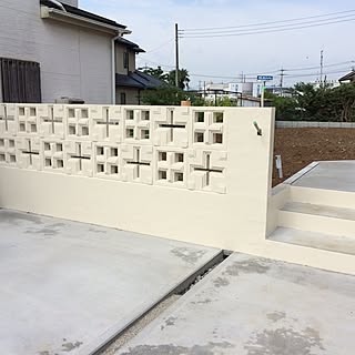 外構工事中 花ブロックのインテリア実例 Roomclip ルームクリップ