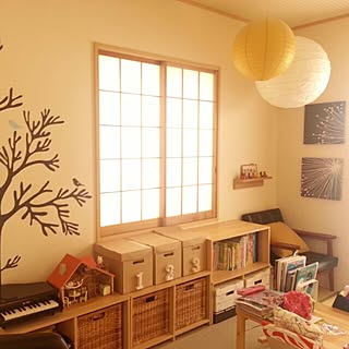 子供の遊ぶスペース Ikeaの棚をブッタギリのインテリア実例 Roomclip ルームクリップ