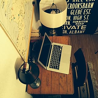 机/ネットしかほぼ使ってないMac/サンク ダイニングチェアー/ACMEのフロアランプ/ヴィンテージスクールデスク...などのインテリア実例 - 2014-11-04 21:05:47