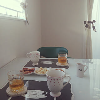 机/お茶タイム/お茶の時間/白いカーテン/オーナメント...などのインテリア実例 - 2020-01-21 14:12:22