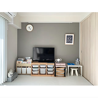 女性の、3LDK、家族住まいの「部屋全体」についてのインテリア実例