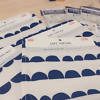 部屋全体/鍋つかみ/クッションカバー/カフェカーテン/ダイソー...などのインテリア実例 - 2017-02-26 17:44:56