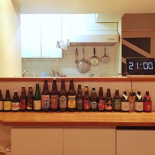 キッチン/lenovo/ビール瓶並べただけ。/クラフトビール/ビール瓶集めてます。...などのインテリア実例 - 2017-05-05 21:05:32