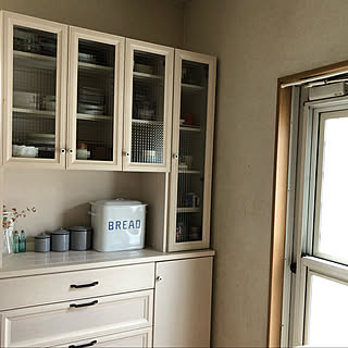 RoomClipアンケート/食器棚/ナチュラルインテリア/ブレッド缶/キャニスター缶...などのインテリア実例 - 2020-01-18 12:18:08