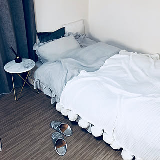 ベッド周り/一人暮らし/モノトーン/ホワイトインテリア/北欧...などのインテリア実例 - 2018-06-04 00:06:08