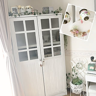 ベッド周り/いなざうるす屋さん♡/アロマワックスバー/紅茶缶/アンティーク家具...などのインテリア実例 - 2017-09-24 12:36:04