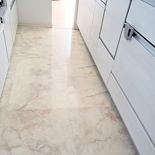 大理石調の床 掃除しやすい家のインテリア実例 Roomclip ルームクリップ