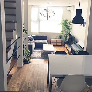 部屋全体/ごぶさたしております/カメラマークと共存/親は応援&参観に忙しい毎日/スポーツ&芸術の秋してる我が子たち...などのインテリア実例 - 2016-10-18 11:54:04