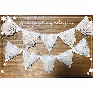 壁/天井/毛糸のお花は微妙…(//∇//)/同じですみません(>︿<。)/ナチュラル雑貨/三角ガーランドPart2♡...などのインテリア実例 - 2017-11-26 20:53:03
