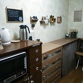 キッチン/セリア/木目調インテリアシート/Amazonの底板段ボール(笑)/レンジ台に少し馴染んだ♪のインテリア実例 - 2015-01-14 16:56:39