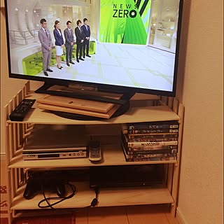 100均 テレビ台 Diyのインテリア 手作りの実例 Roomclip ルームクリップ