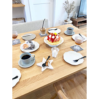 机/ティータイム/ホワイトインテリア/スッキリ/北欧...などのインテリア実例 - 2018-03-19 19:05:11