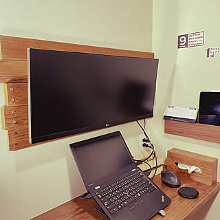 壁掛けモニターのインテリア実例 Roomclip ルームクリップ