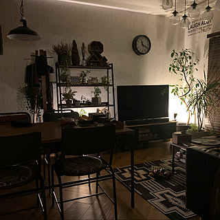 かっこいい ライトアップのおしゃれなインテリア 部屋 家具の実例 Roomclip ルームクリップ