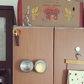 女性の、2LDK、家族住まいの「壁/天井」についてのインテリア実例