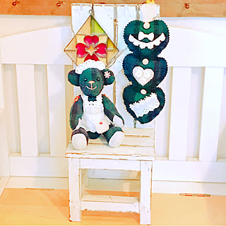自作のディスプレイ用の椅子❤️/ブラックウォッチのオーナメント❤️/ブラックウォッチのくまちゃん❤️/nanaちゃんのくまちゃん❤️/nanaちゃんのハートのオーナメント♥️...などのインテリア実例 - 2018-06-09 09:22:10