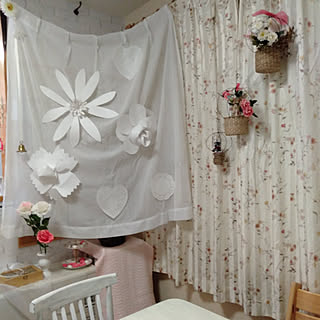 部屋全体/グルーガン/バラ/フェイクフラワー/レースカーテン...などのインテリア実例 - 2019-09-03 21:26:30