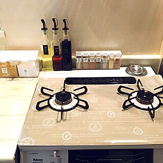 女性の、2LDK、家族住まいの「キッチン」についてのインテリア実例