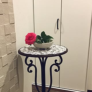 玄関/入り口/2017.5.16/花台/レース/ばらの花...などのインテリア実例 - 2017-05-16 22:39:29