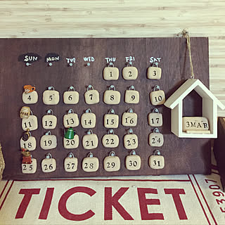ベッド周り/見に来てくれてありがとう♡/コメント嬉しいです♪/紙粘土作品/カレンダーDIY...などのインテリア実例 - 2018-03-05 15:40:45